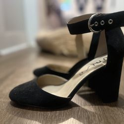 Unisa Black Chunky Covered Toe Heels With Ankle Strap