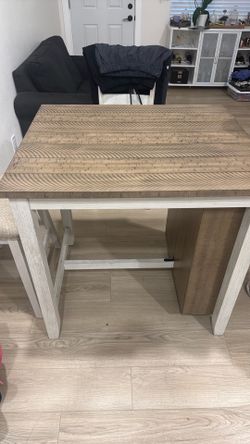 Kitchen table , 2 chairs and 2 stools
