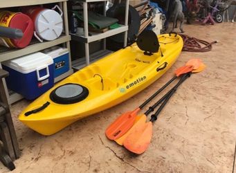 Emotion Temptation 10ft Sit On Top Kayak In Great Condition