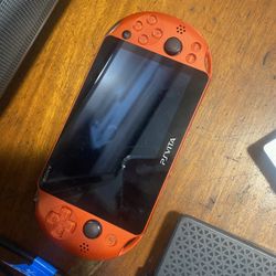 Ps Vita 2000