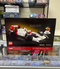 Lego McLaren MP4/4 & Ayrton Senna 10330