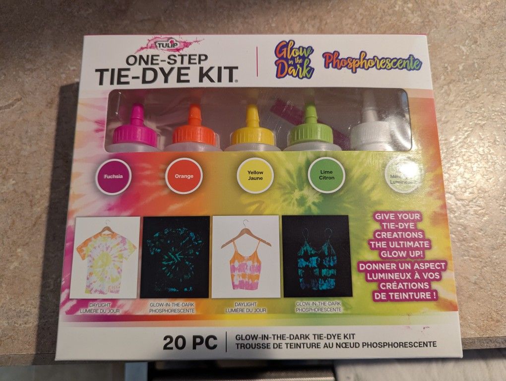 Tulip One-Step Tie-Dye Kit Glow in the Dark Unisex NIP