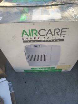 Humidificador evaporativo de consola AIRCARE blanco