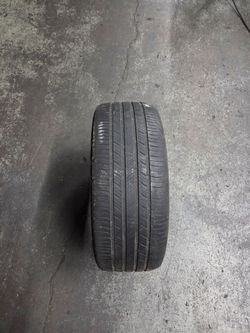1 tire michelin 215/45/17 with install