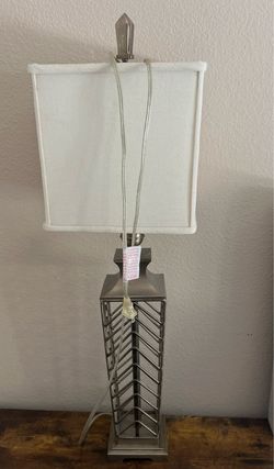 2 LÁMPARAS GRANDES BONITAS $40 dlls
