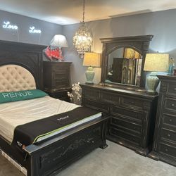 6 Pc Queen Bedroom $2,349🏆