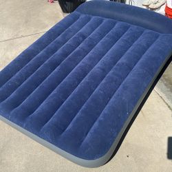 Bestway 12" Tritech Full Air Mattress with Built-in Pump