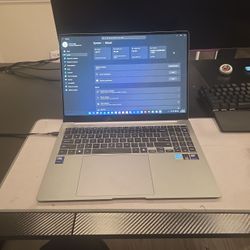 16" Samsung Galaxybook Pro 5 32gb RAM 2TB SSD