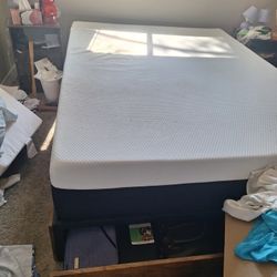 Queen Bed With Drawers