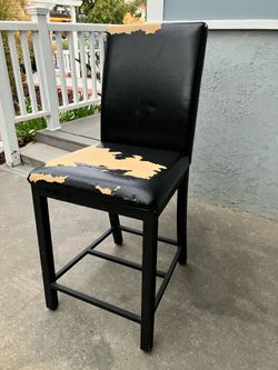 Free bar stool