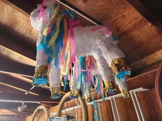 Unicorn Small Piñata