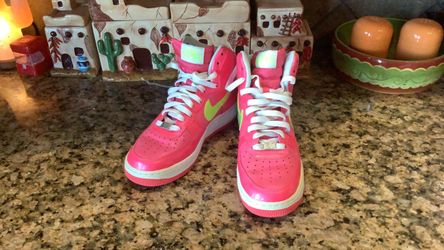 Hot pink vintage Nike Airforce 1
