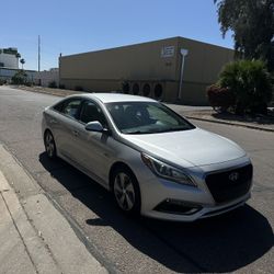 2017 Hyundai Sonata Hybrid