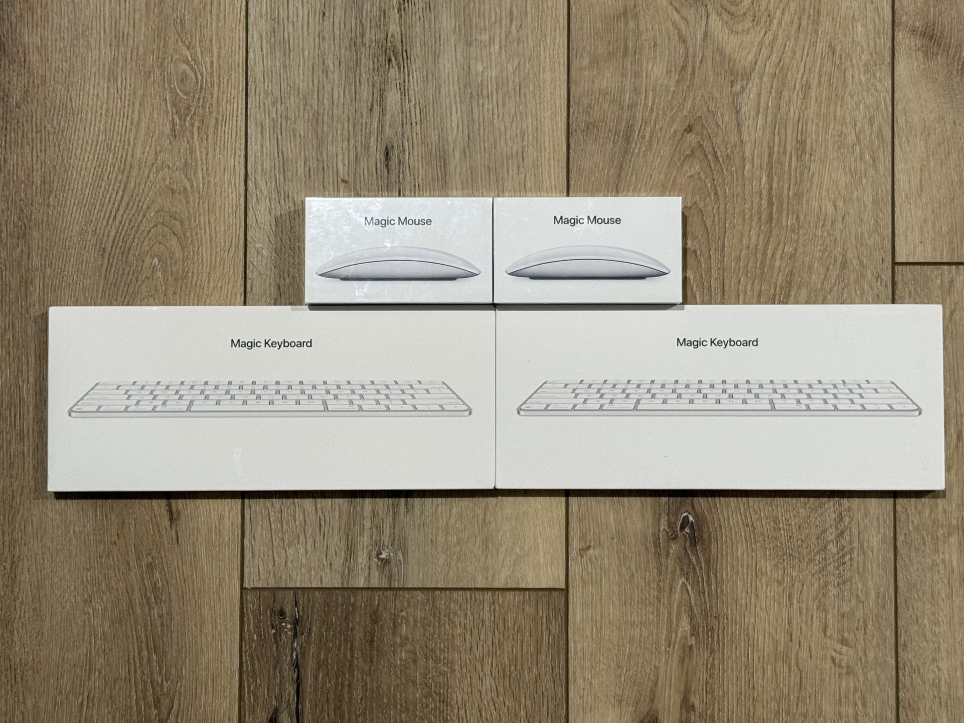 2x Magic Mouse’s/ 2x Magic Keyboards