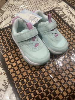 Cat And Jack Shoes Size 7