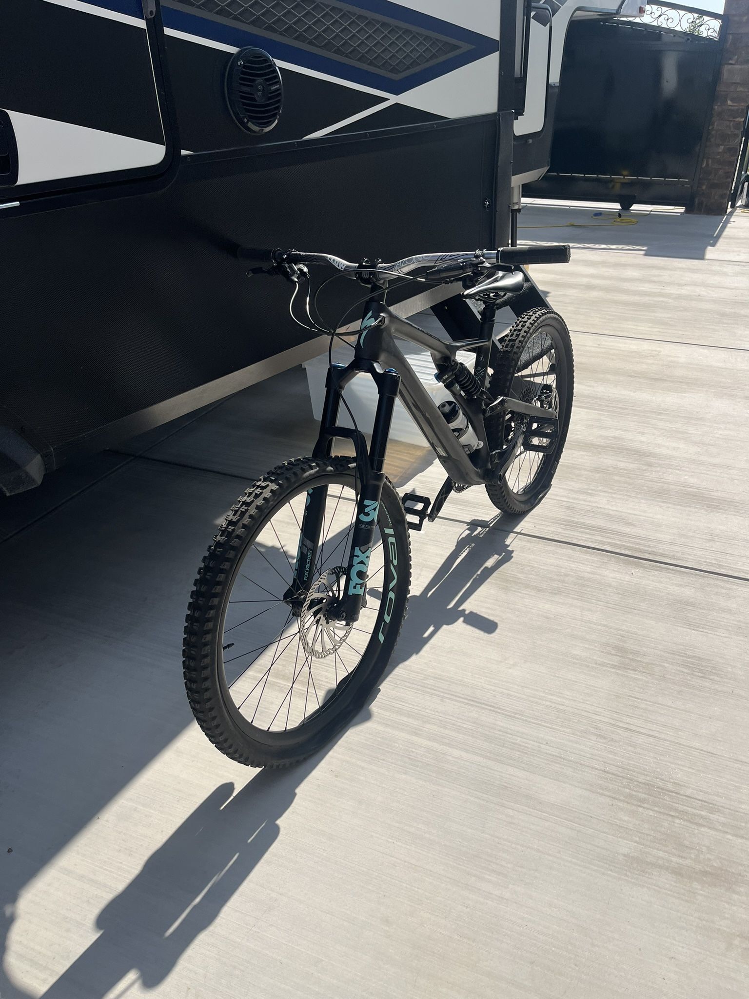 Stumpjumper Evo 27.5 Carbo Pro