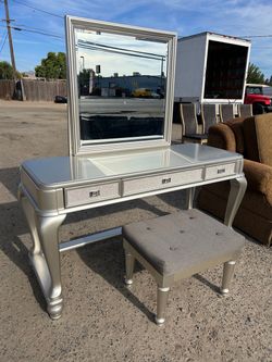 Vanity table with chair