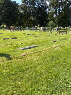 4 Adjoining Burial Plots in Crown Hill near John Dillinger’s final resting place