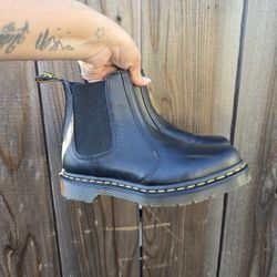 *NEW* Women's Size 7 Combat Boots