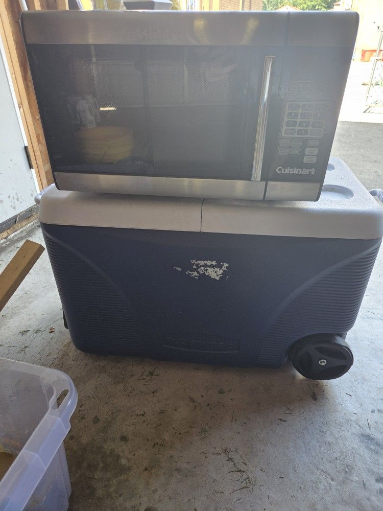 Cuisinart CWM-100 Microwave