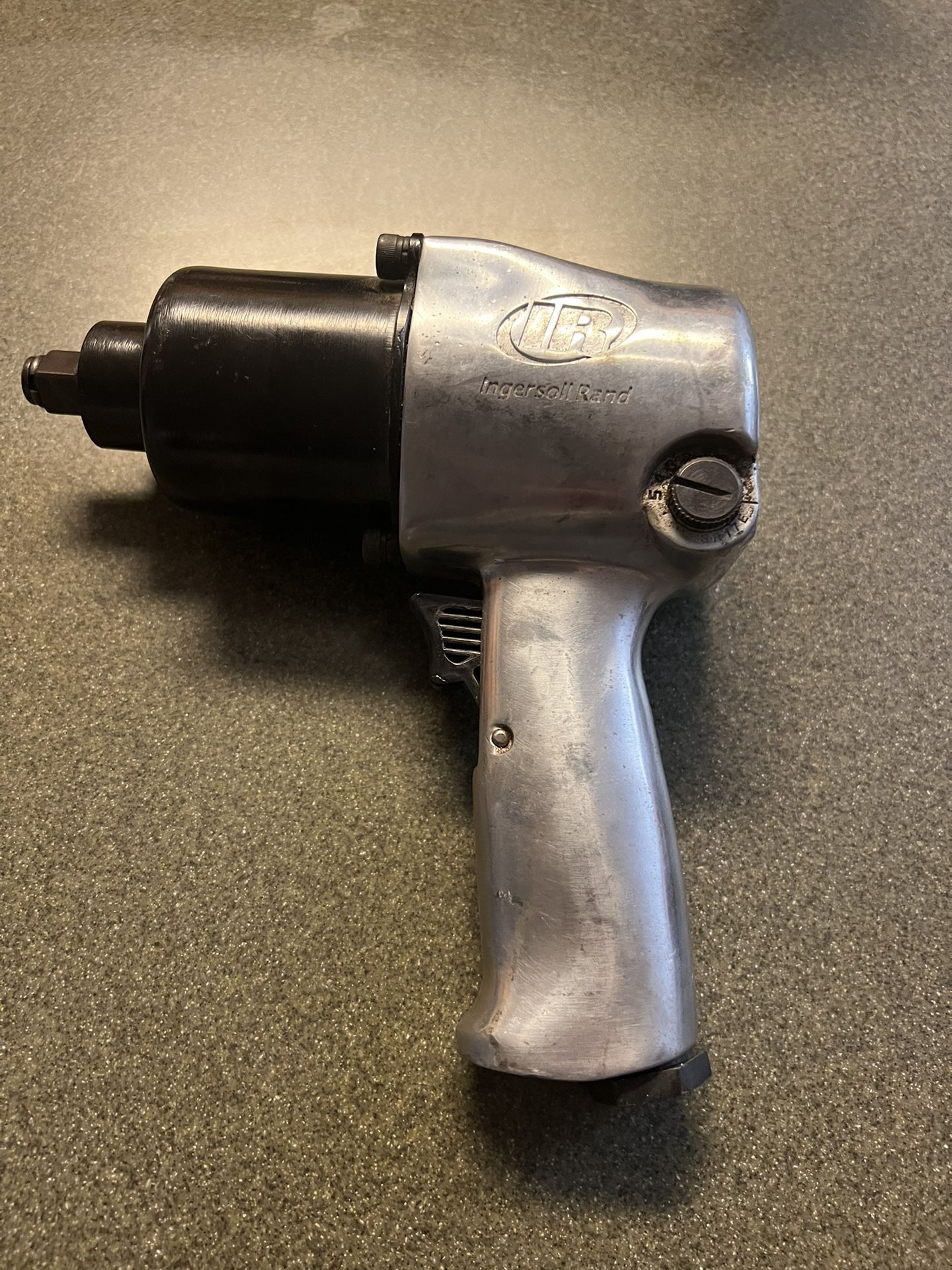 Ingersoll Rand 231C Air Impact Wrench 1/2" Drive Max Torque 600 ft/lbs