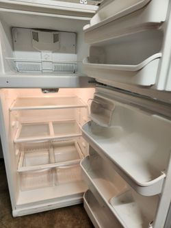 Frigidaire refrigerator freezer fridge