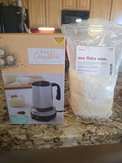 Candle wax melting pot ans soy wax