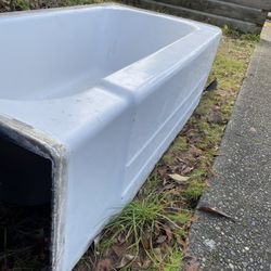 Cast Iron Tub Good Condition- OBO 