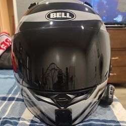 Bell Qualifier Helmet w Bluetooth!! (L)