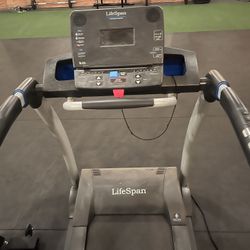 Free treadmill