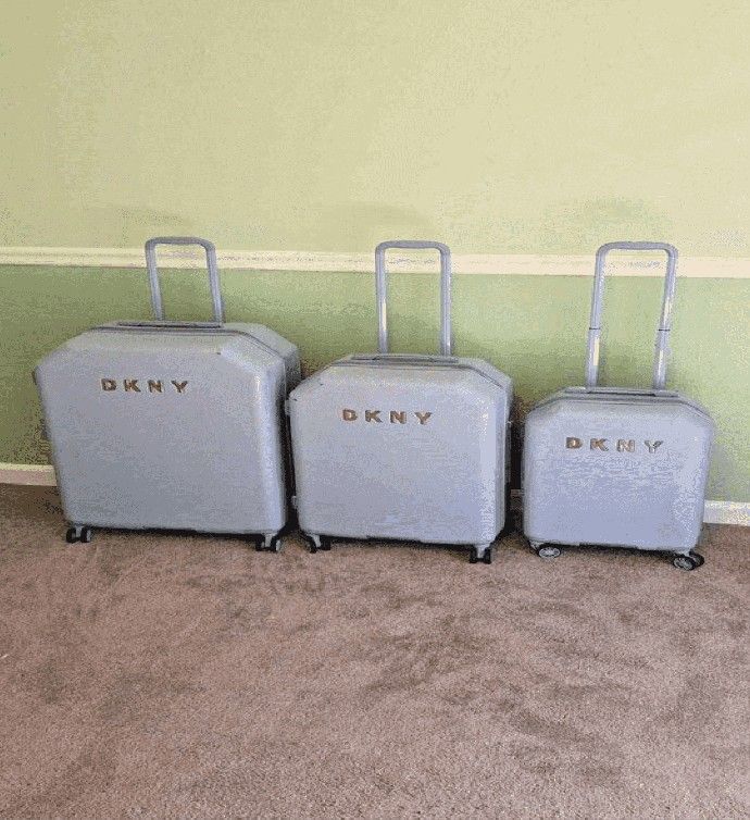 Load Effortlessly with Expandable Three-Piece Bag Sets! official likely