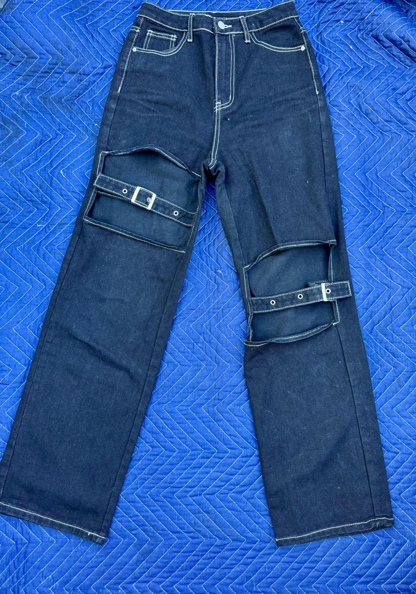 Women’s Black Belt Buckle Jeans Size S