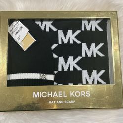 Michael Kors Hat & Scarf 🧣 
