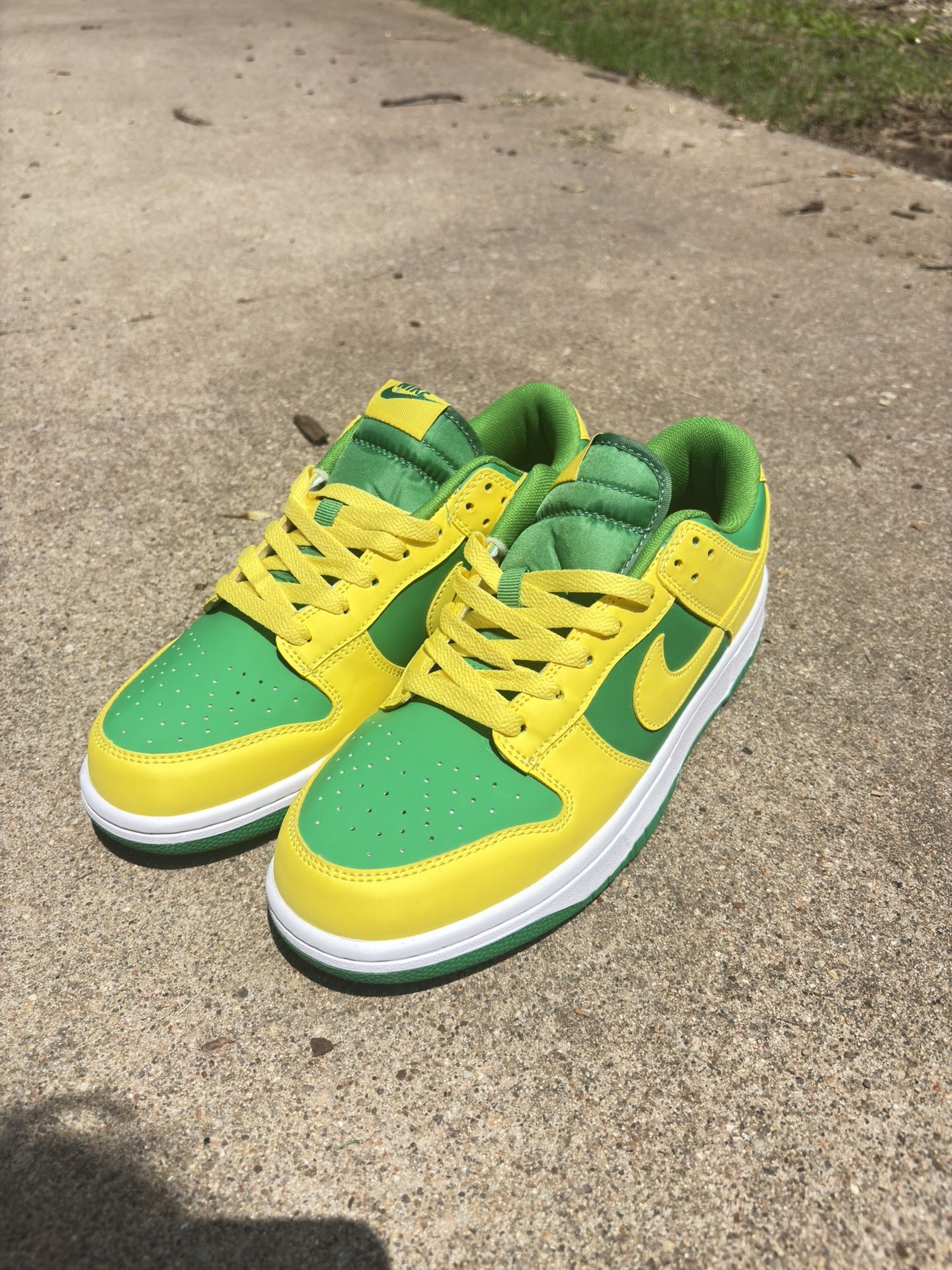 Reverse Brazilian Dunks