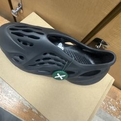 Yezzy Slide Adidas 
