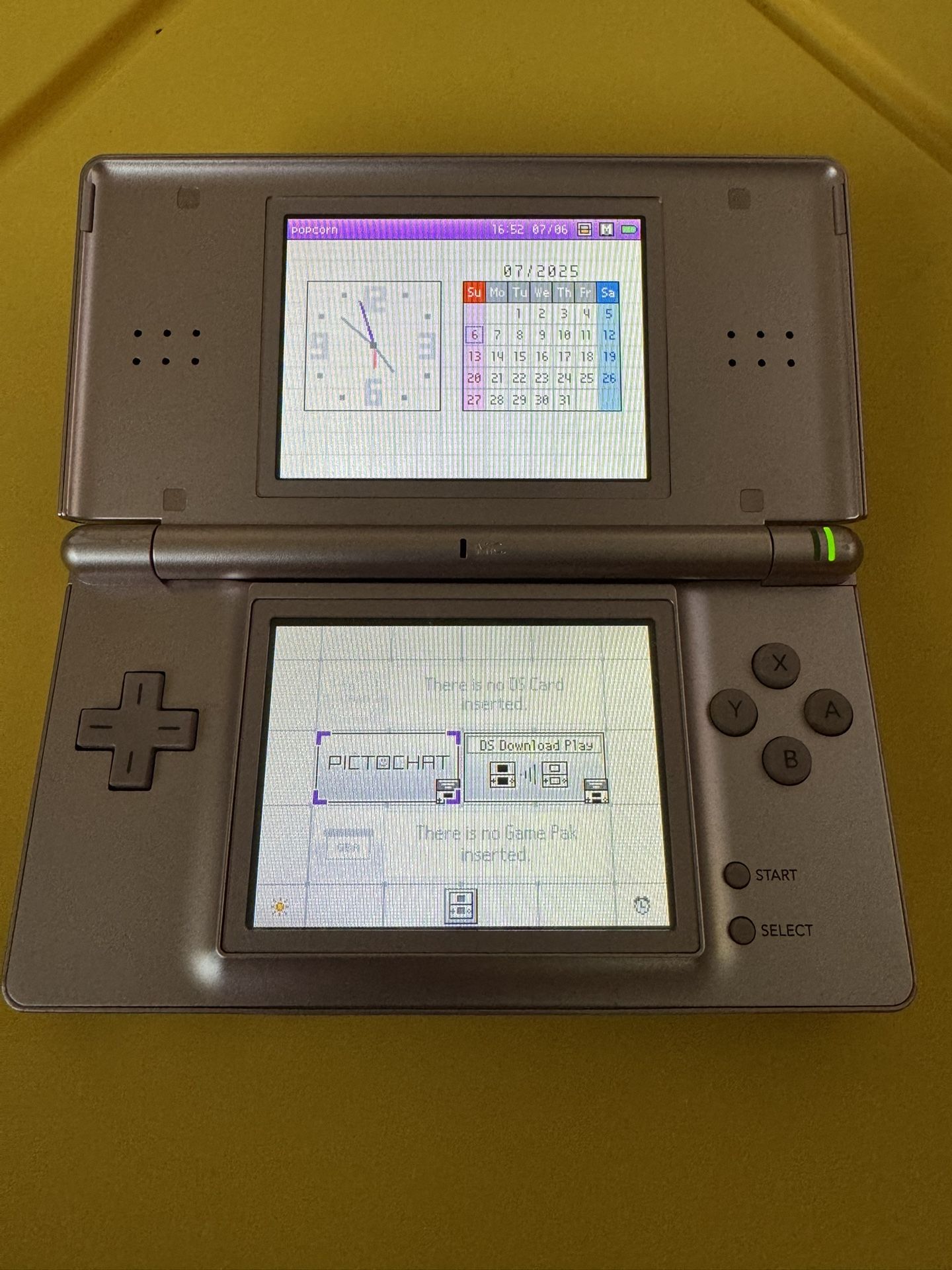 Nintendo DS Lite