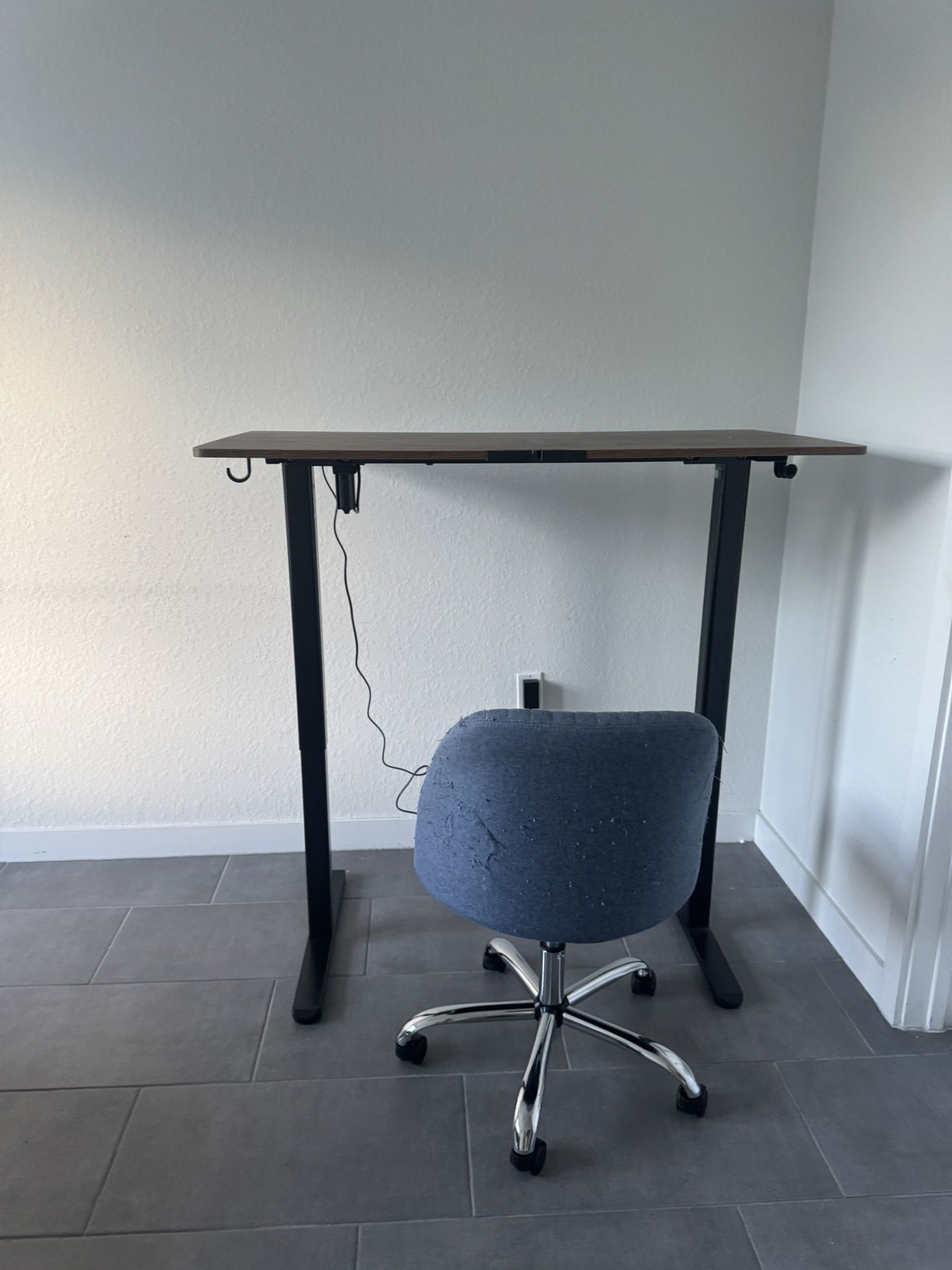 Electric Standing Desk And Chair