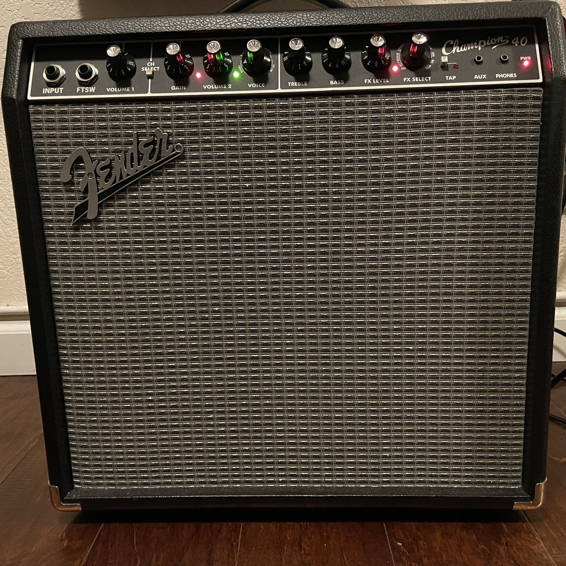 Used Fender Champion 40 Guitar Amplifier