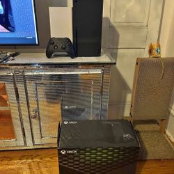 Microsoft Xbox series X with original controller and all original packaging tested clean