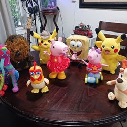 Electronic talking toys. Good Condition.  
- Mattel Dante alebrije dig plush w. sounds.
- star wars talking chebwaka plush
- Dancing Bartolomé ( La gr