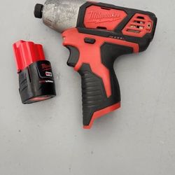 Milwaukee M12 Impact Driver & Battery 