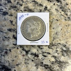 1890 O MORGAN SILVER DOLLAR.      (23c)