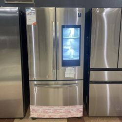 Samsung 3 Door French Door Refrigerator With Family Hub 📱 S8HW