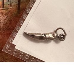 Silver chili paper  Pendant Charm. Vintage. 1960s