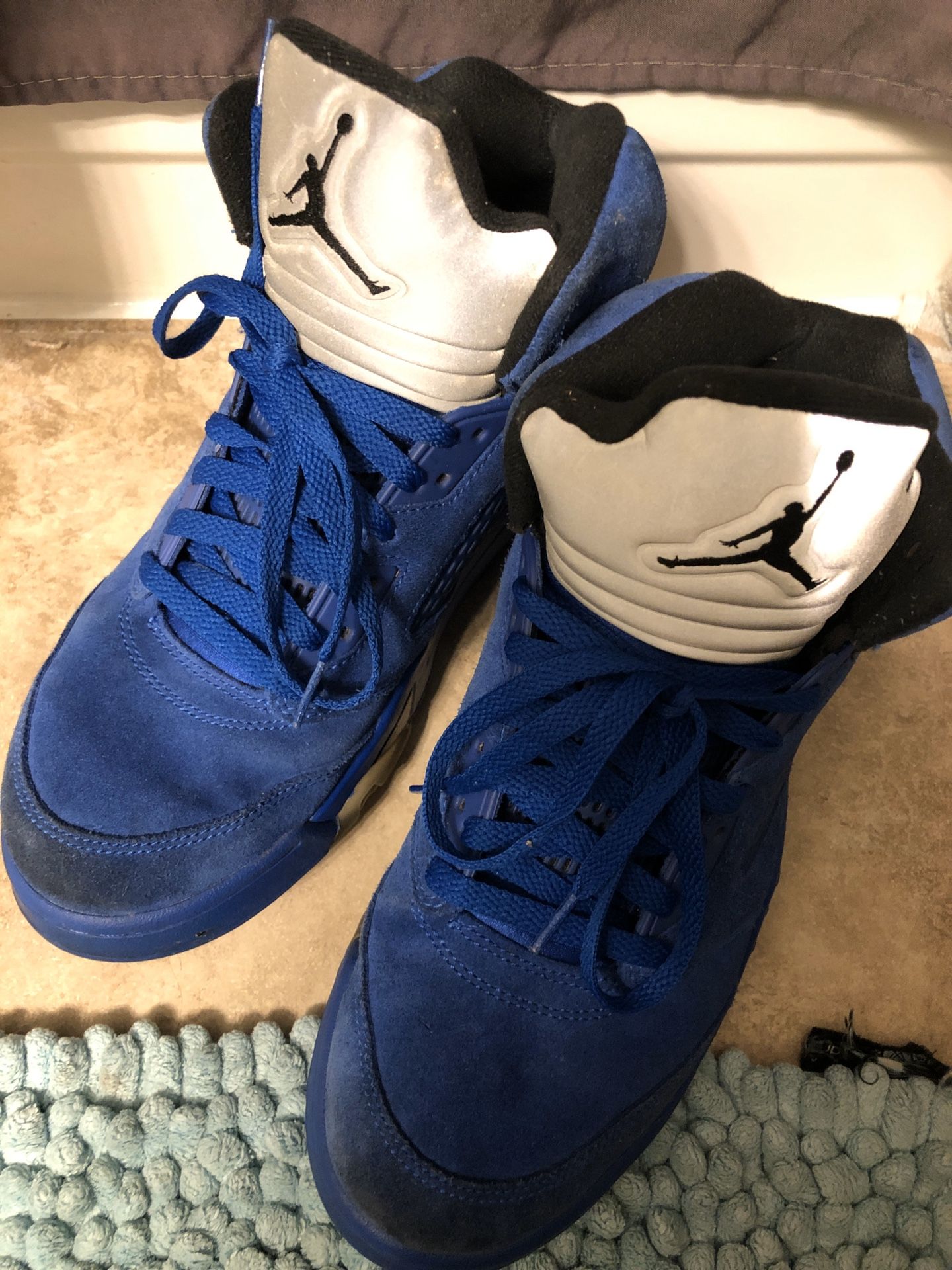 Jordan 5 needs work can’t drive so would have to meet up some where close by accepts cashapp or cash