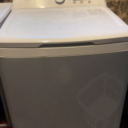 Electric Washer And Dryer. 