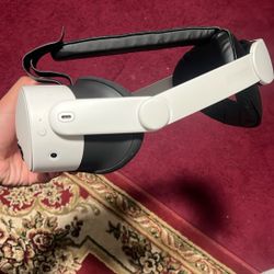 META QUEST 3S VR HEADSET (READ DESCRIPTION ) 