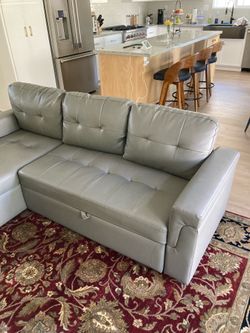 Grey leather chase