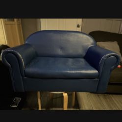 Lakeshore couch 20$