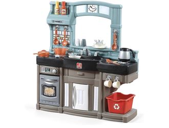 Step2 Best Chefs Kitchen Play set 